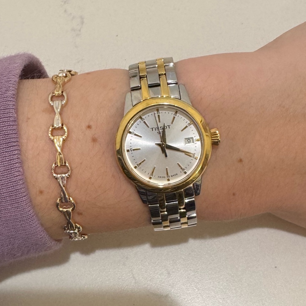 TISSOT CLASSIC DREAM 28MM - Picture 15 of 16